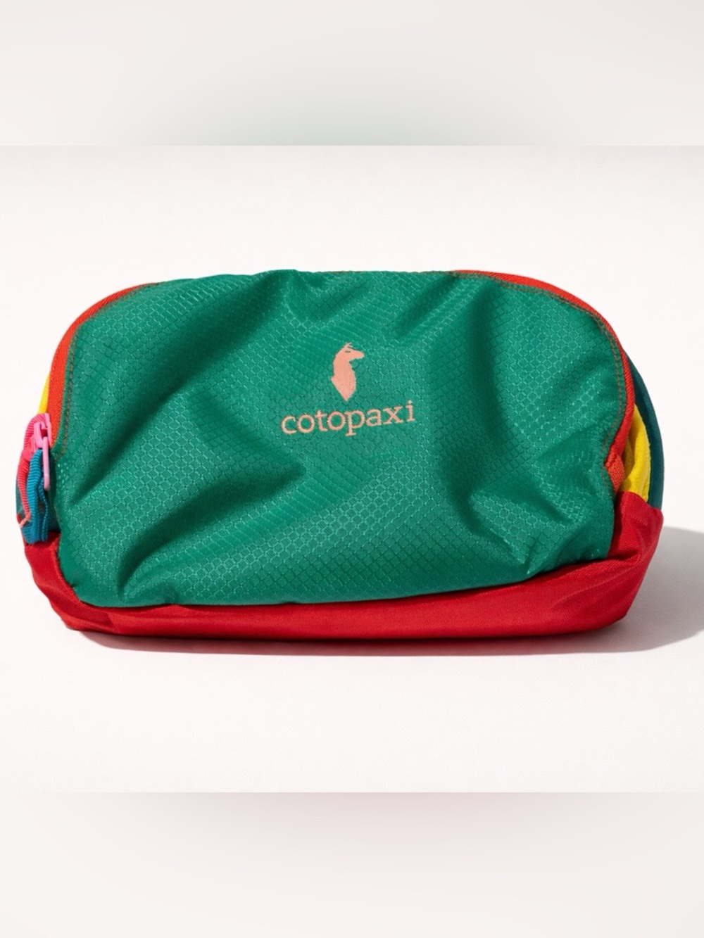 Cotopaxi Green and Red Nido Accessory Bag - Cada Día